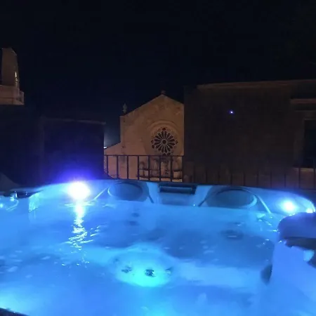 Cathedral - Center - Solarium & Jacuzzi Lejlighed *